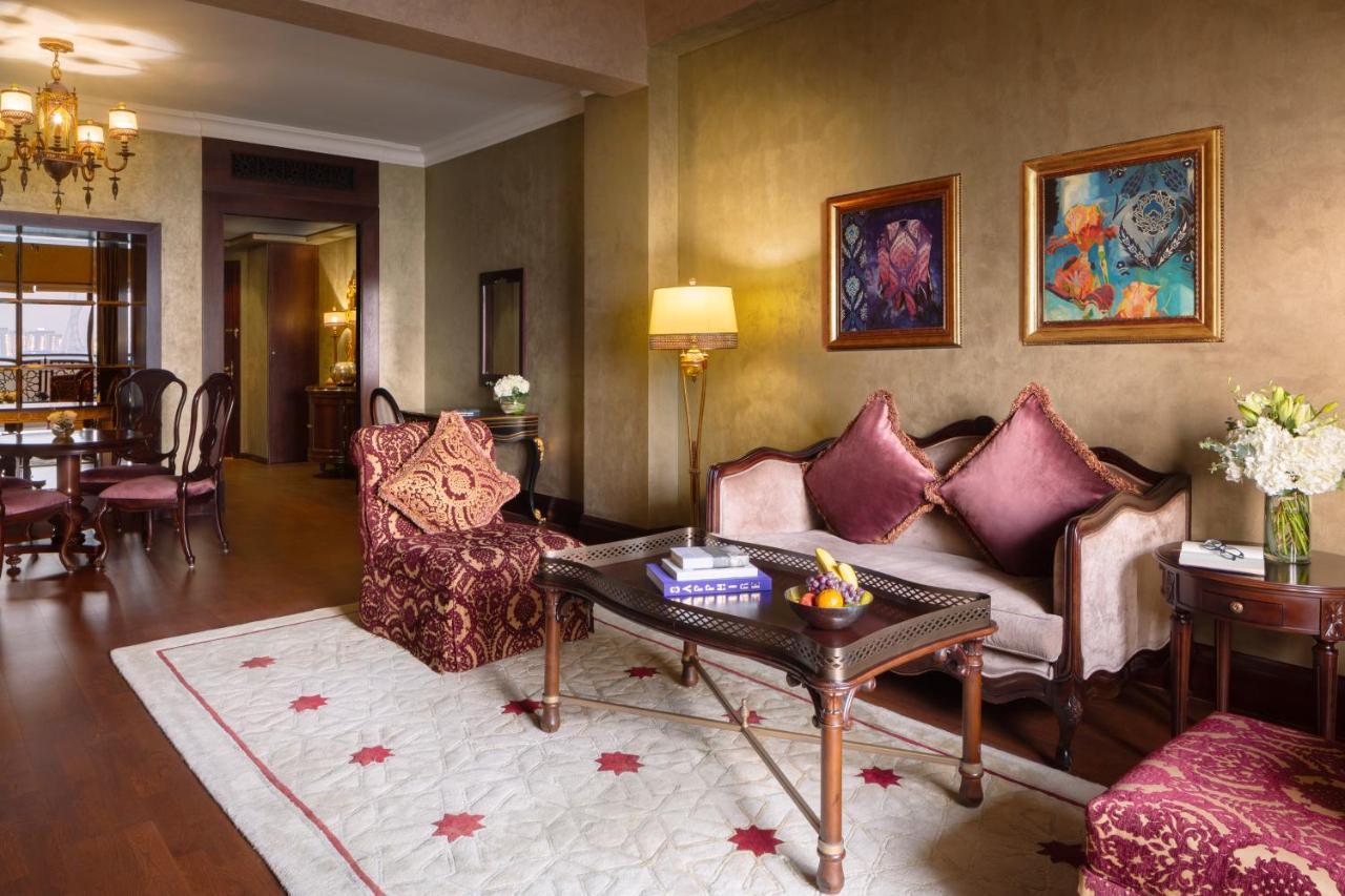 Jumeirah Zabeel Saray Ντουμπάι Εξωτερικό φωτογραφία A suite at the hotel