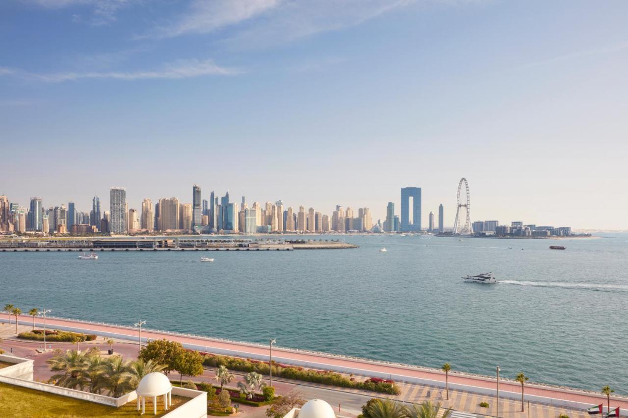 Jumeirah Zabeel Saray Ντουμπάι Εξωτερικό φωτογραφία Abu Dhabi skyline